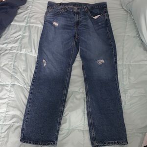 Levi’s Distressed Men’s Jeans
